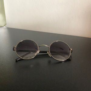 ROUND SUNGLASSES